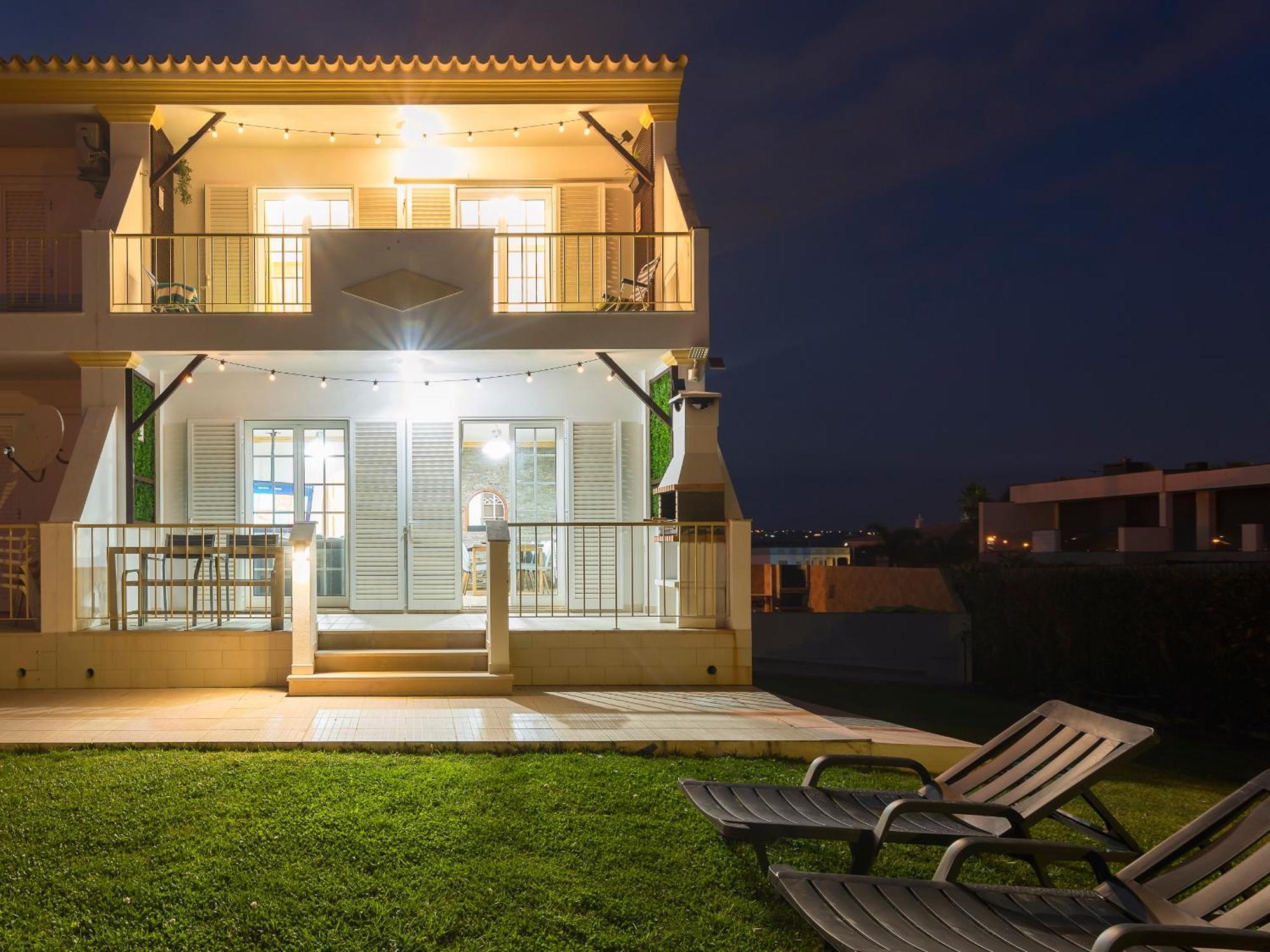 Casa de Férias Summertime - Private Jacuzzi And Bikes, 800m
